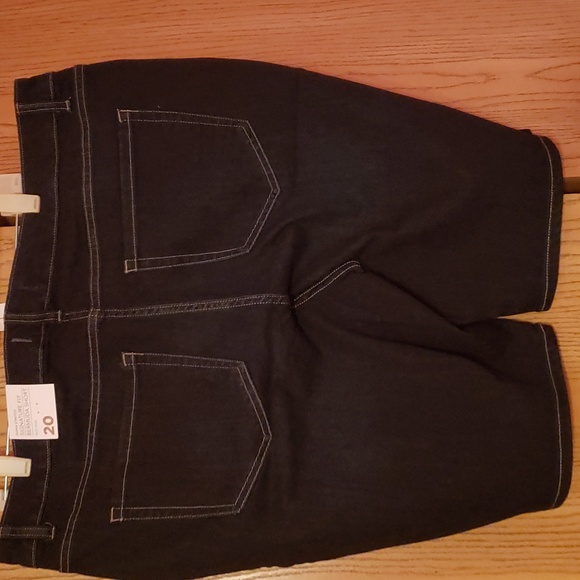 Lane Bryant denim shorts - Picture 2 of 3